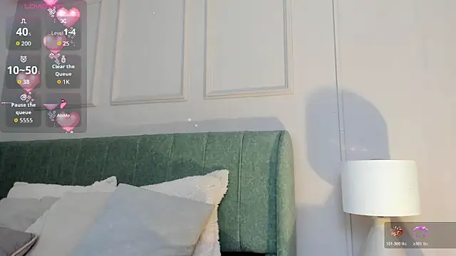 Snapshot of elizabeth_20 chatting on December 22, 7:22 pm elizabeth 20 online show from December 22, 7:22 pm