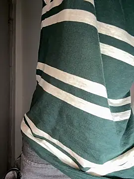 Snapshot of Hamza-Maroki chatting on February 11, 3:06 pm Hamza-Maroki online show from February 11, 3:06 pm