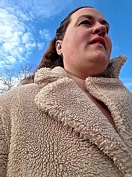 justtess online show from December 16, 10:42 am