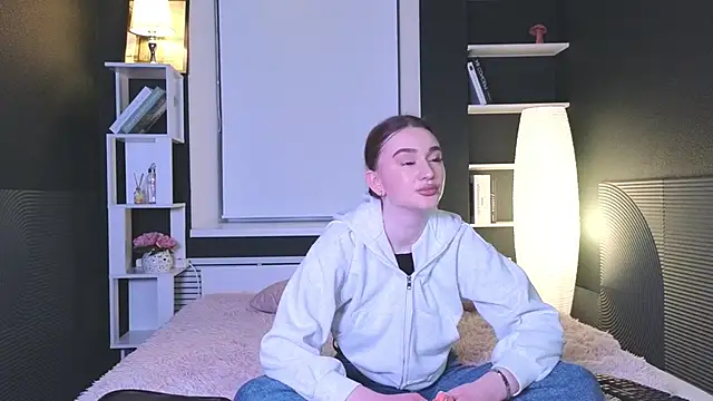 Snapshot of FeliceAldridge chatting on February 14, 8:59 pm FeliceAldridge online show from February 14, 8:59 pm