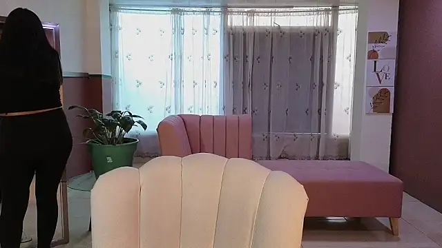 Snapshot of sweet_ahinara chatting on December 4, 7:11 pm sweet ahinara online show from December 4, 7:11 pm