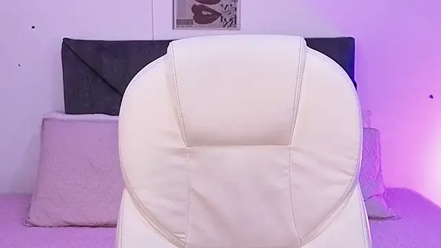 sara sharma  online show from November 5, 2:39 pm