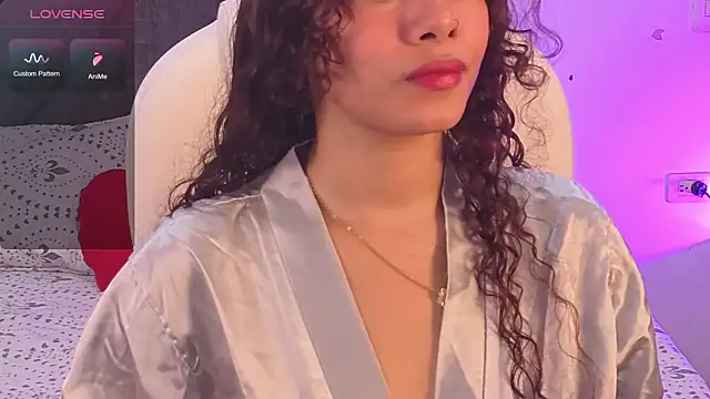 sara sharma  online show from February 7, 1:26 pm