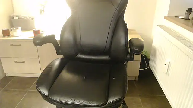 Snapshot of HotLady66 chatting on February 13, 1:05 pm HotLady66 online show from February 13, 1:05 pm