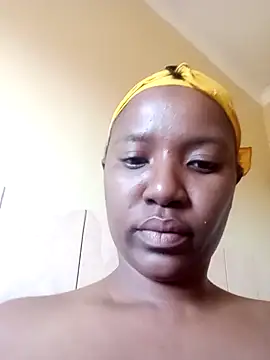 Snapshot of Coco_Nile chatting on August 3, 7:40 am Coco Nile online show from August 3, 7:40 am