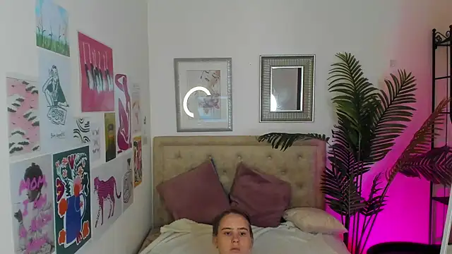 Lika 0ne online show from June 7, 11:58 am