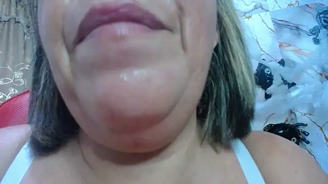 Snapshot of alina_maturehot chatting on November 1, 9:28 pm alina maturehot online show from November 1, 9:28 pm