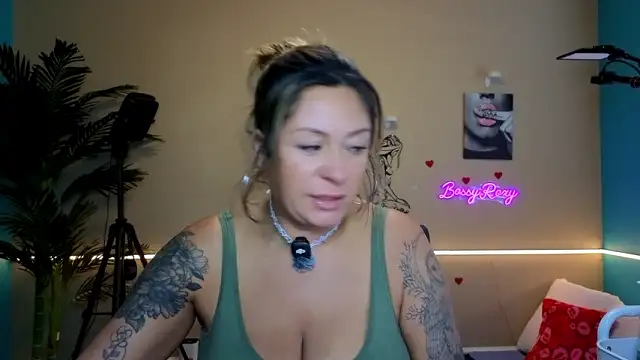 bossyroxy84 online show from February 22, 3:21 pm