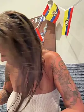 bossyroxy84 online show from June 21, 2:03 am