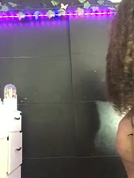 Anitta bell online show from May 22, 3:35 am