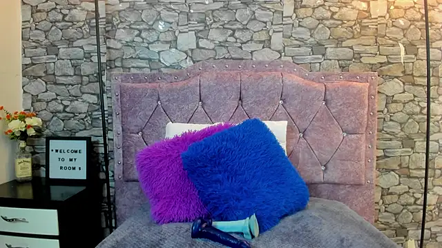 nicky angel1 online show from March 21, 7:06 pm