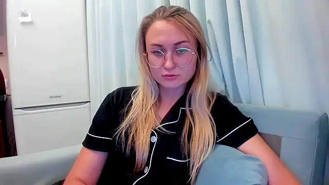 your Goddess Eva online show from September 25, 7:17 pm