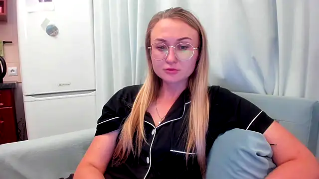 your Goddess Eva online show from October 8, 7:22 pm