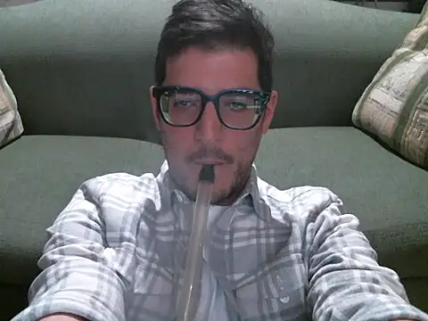 quitomanec online show from February 20, 4:42 am