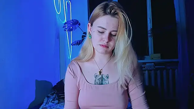 Alexa Pirs online show from March 11, 5:24 pm