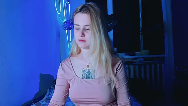 Alexa Pirs online show from March 11, 8:31 pm