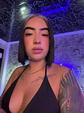 Snapshot of Scarlett-LS chatting on February 18, 2:51 am Scarlett-LS online show from February 18, 2:51 am