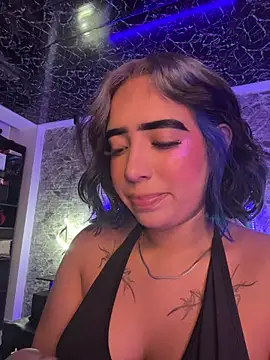 Snapshot of Scarlett-LS chatting on February 21, 2:45 am Scarlett-LS online show from February 21, 2:45 am