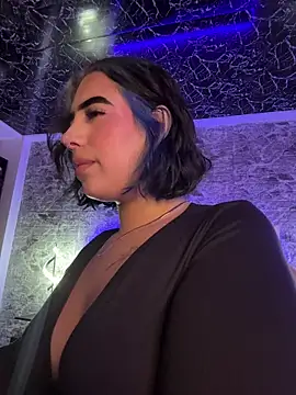 Snapshot of Scarlett-LS chatting on February 24, 2:42 am Scarlett-LS online show from February 24, 2:42 am