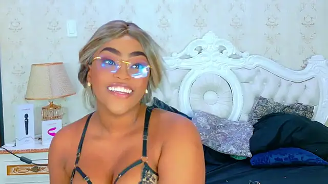 TianahGlow online show from October 14, 8:31 pm