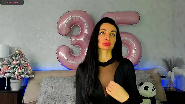 Tina Mart online show from December 5, 11:30 am