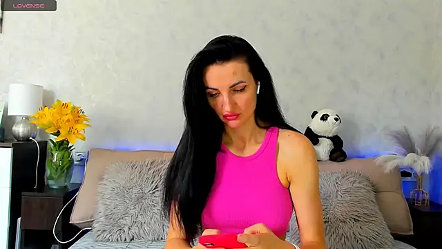 Snapshot of Tina_Mart chatting on July 3, 10:21 am Tina Mart online show from July 3, 10:21 am