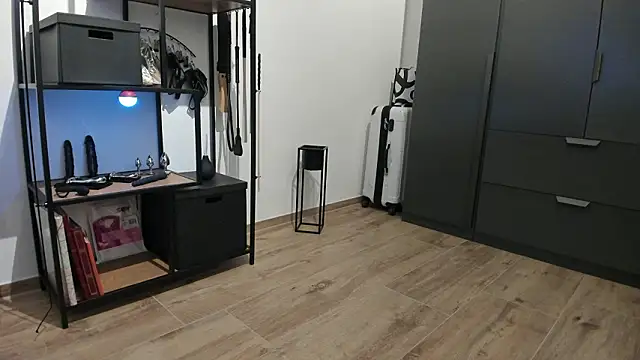 molicaremolicare online show from March 6, 5:09 pm