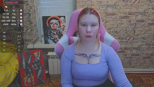 Little kitsune1707 online show from November 22, 6:45 am