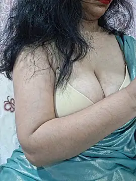 Snapshot of Jassi_Does chatting on May 20, 10:05 pm Jassi Does online show from May 20, 10:05 pm