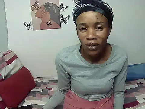 Snapshot of Queen_Pxoxo chatting on March 15, 9:19 am Queen Pxoxo online show from March 15, 9:19 am