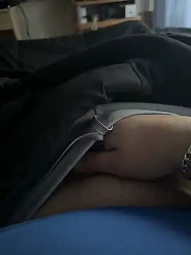 Snapshot of Sex-10-10 chatting on February 13, 12:11 pm Sex-10-10 online show from February 13, 12:11 pm