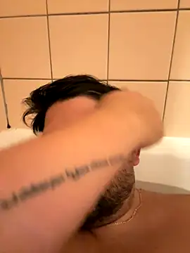 Snapshot of Sex-10-10 chatting on October 18, 3:13 pm Sex-10-10 online show from October 18, 3:13 pm