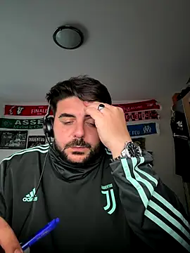 Snapshot of Sex-10-10 chatting on October 27, 2:43 pm Sex-10-10 online show from October 27, 2:43 pm