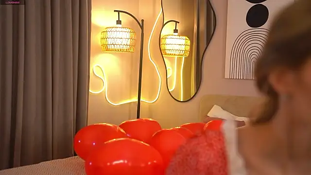 Snapshot of _Spring_Day_ chatting on February 14, 8:11 am Spring Day online show from February 14, 8:11 am