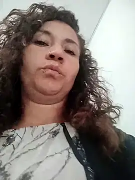 Snapshot of Cielo_carpentier69 chatting on May 5, 2:36 pm Cielo carpentier69 online show from May 5, 2:36 pm