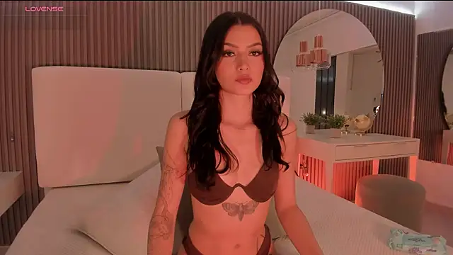 Snapshot of Giselle_royy chatting on October 17, 9:06 pm Giselle royy online show from October 17, 9:06 pm