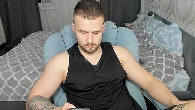 Vladik b online show from February 19, 9:25 pm