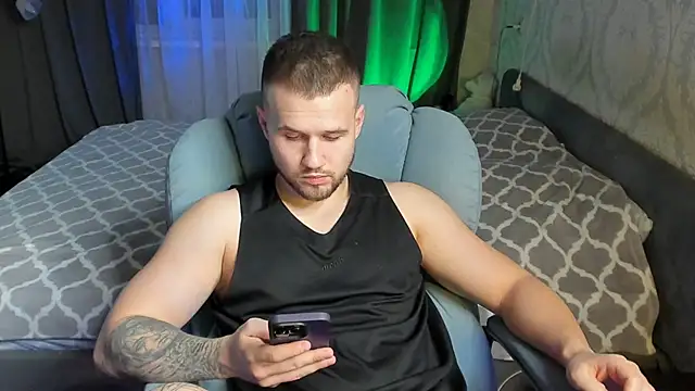 Vladik b online show from February 26, 8:44 pm