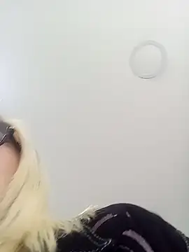 CandieGilson   online show from October 10, 11:53 am