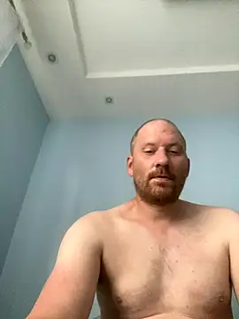 Snapshot of Krzysiekg123 chatting on October 12, 8:02 am Krzysiekg123 online show from October 12, 8:02 am