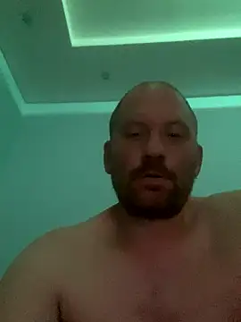 Snapshot of Krzysiekg123 chatting on October 13, 5:13 pm Krzysiekg123 online show from October 13, 5:13 pm