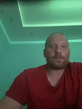 Snapshot of Krzysiekg123 chatting on October 15, 5:35 pm Krzysiekg123 online show from October 15, 5:35 pm