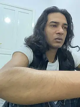 Fuckboy2535 online show from March 2, 11:42 pm