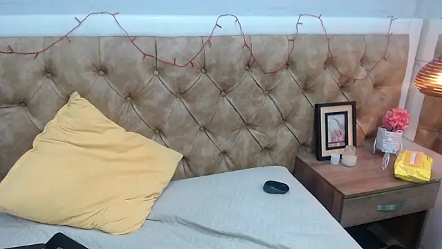 Estiv18  online show from February 14, 9:34 am