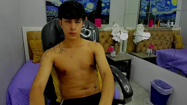 Estiv18  online show from September 20, 1:17 am