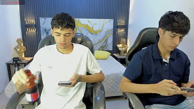 Snapshot of Estiv18_ chatting on July 26, 1:58 am Estiv18 online show from July 26, 1:58 am