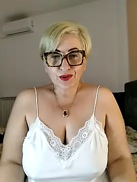 Snapshot of Pumabionda chatting on November 2, 10:17 am Pumabionda online show from November 2, 10:17 am