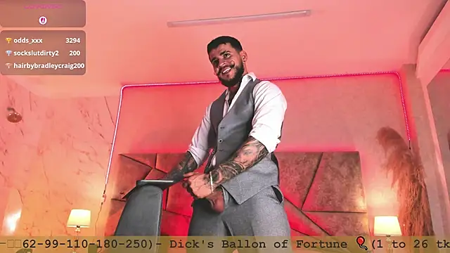 DickGriffith  online show from November 29, 8:23 pm