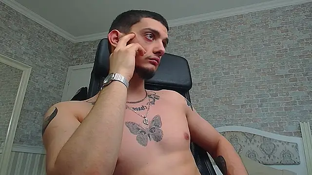 OscarGriffin online show from February 13, 12:43 pm