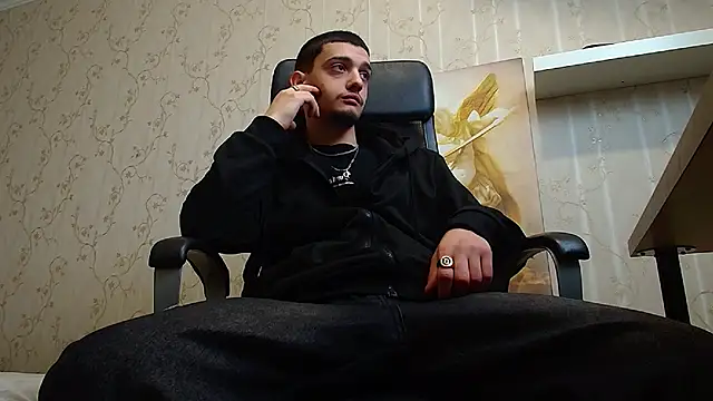 OscarGriffin online show from February 15, 7:16 am